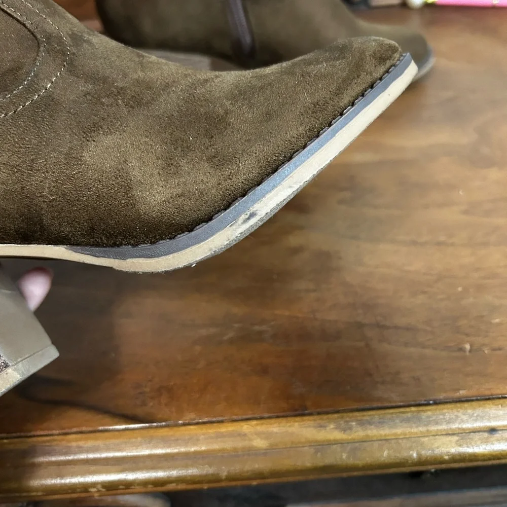 Dominique Nicole Dark Brown Faux Suede Slouch Ankle Booties, Size 7.5